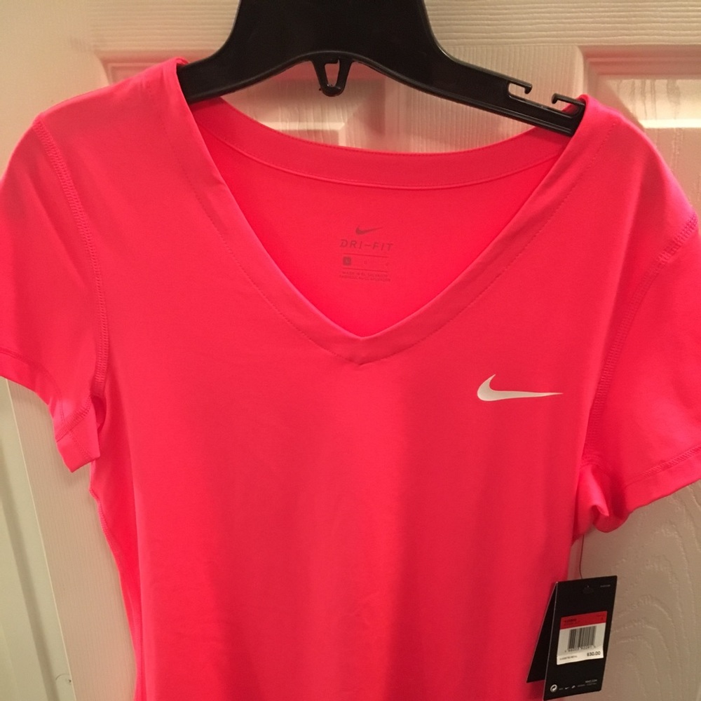 New Nike dry-fit women’s shirt